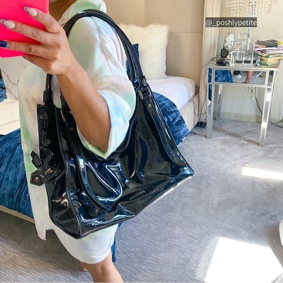 Authentic Burbery black patent shoulder bag - Picture 17 of 17